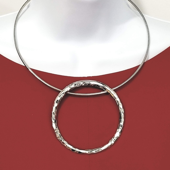 Silver tone snake chain necklace with large silver hoop pendant (137) - Picture 2 of 4
